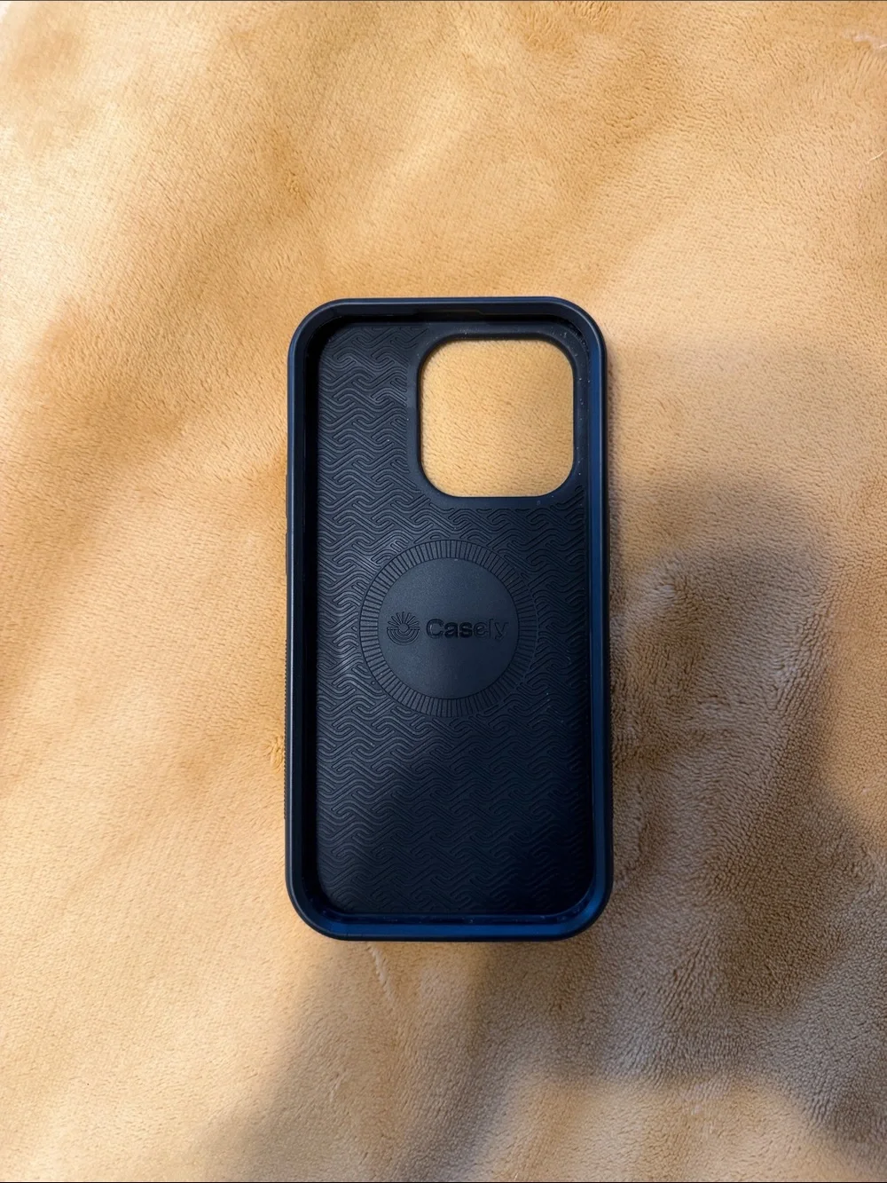 Slim brown Wave Pattern Phone Case for iPhone 14 Pro - Protective, Stylish
